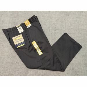 Haggar Premium Comfort Khaki Pants Mens 38x29 Charcoal Classic Fit NWT